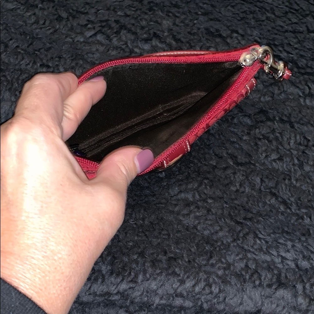 Coach wristlet - Picture 4 of 6